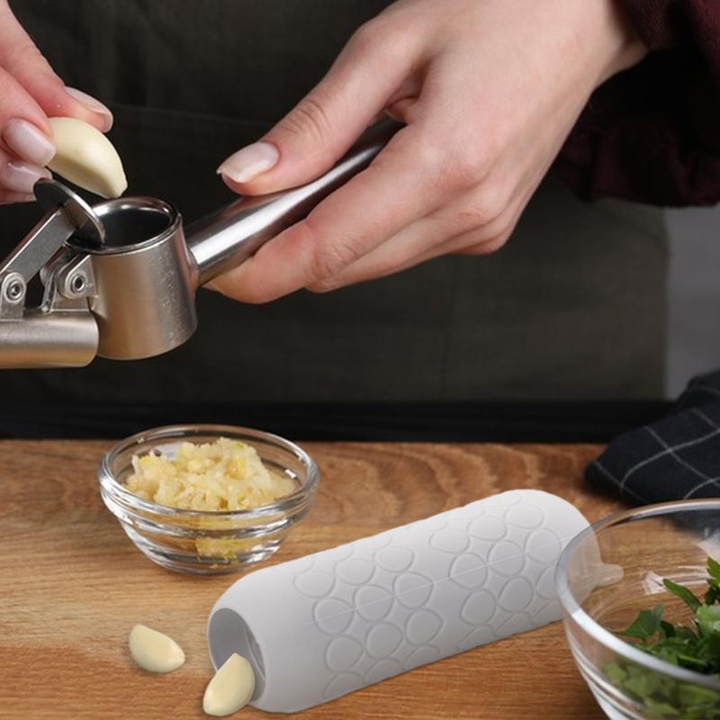 Tubo pelador de ajo de silicon - Kitchen Gadgets For Small Kitchens reseña y precio